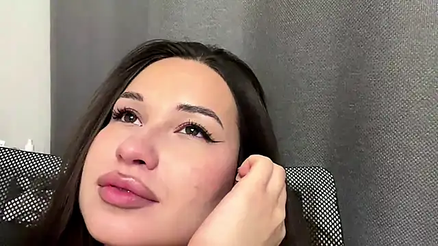 LuiseChhoun Webcam-Show