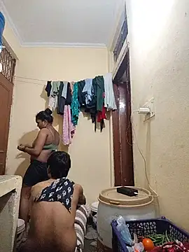 Couple-deshi35 Live XXX Chat