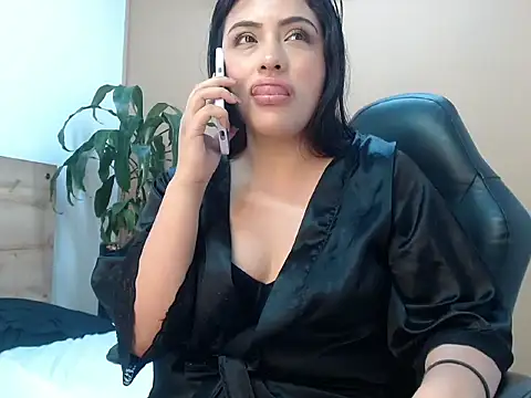 nezuko__chann_ 라이브 XXX 채팅