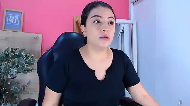 Chatroom XXX en direct de nezuko__chann_