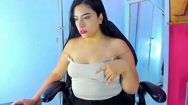 nezuko__chann_ Webcam-Show