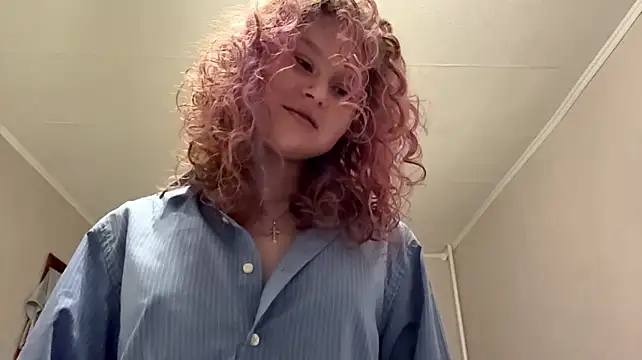 ColetteSolverud 在線直播表演