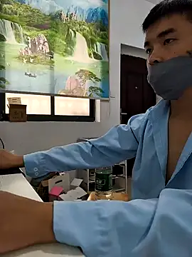 liuqi000 Show Webcam
