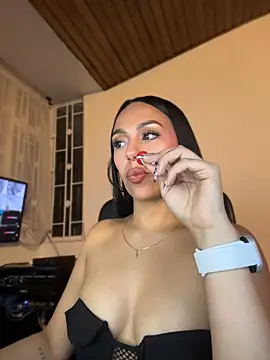 Pertunjukan Kamera Web miia_moretti