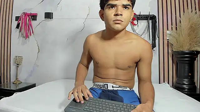 Вебкам-шоу Lucho_Hot