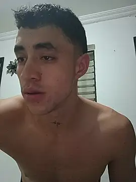 Cris-h Webcam-Show