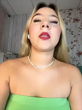 GoldieVeeXXX's Webcam Show