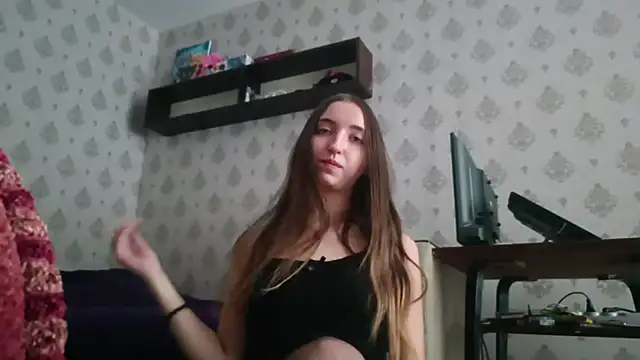 Show modela WynonaFarhat na web-kameri