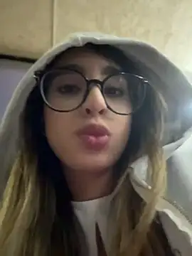 Chat +18 de Victoria_Nixxx ao vivo