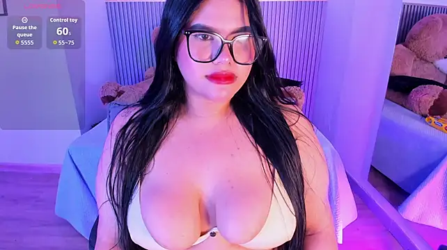Chat XXX en directo de RosyBloom7