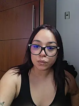 Chatroom XXX en direct de Valeria_Noir_