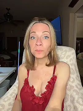 EdenDelilah1n Webbikameraesitys