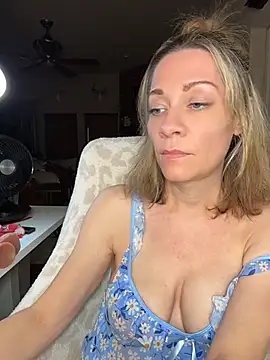 EdenDelilah1 Show Webcam