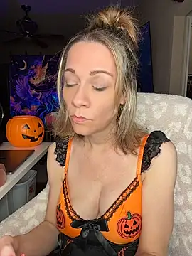 EdenDelilah1's Webcam Show