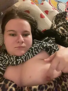 Chat +18 de SkyeRotter ao vivo