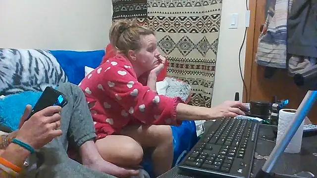 Bambi_Likes_2_Play – Kamerová šou