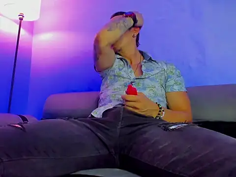 Valentino_Boss_ Webcam-Show