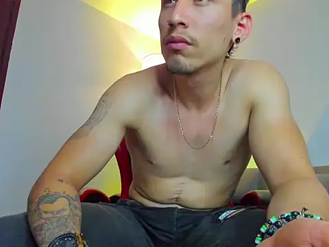 הופעת וובקאם של Valentino_Boss_