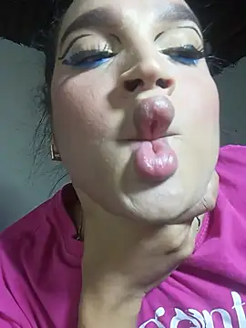 kylieloliskiss Show Webcam