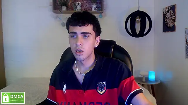 noah_bluex webkamerás műsora