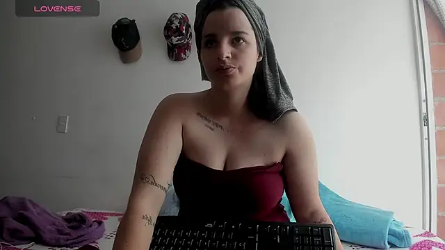 Show modela victoria_and_andra na web-kameri