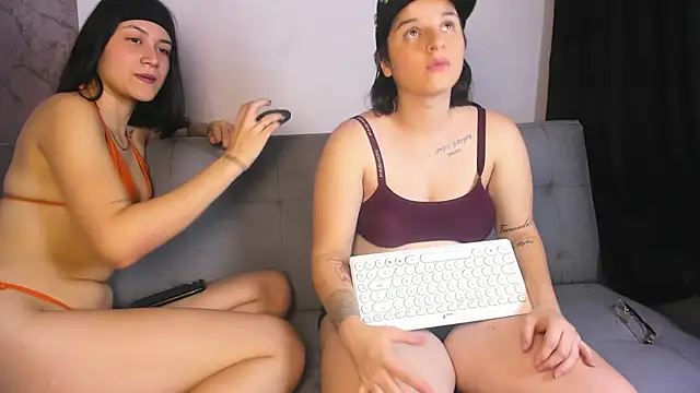 Show de victoria_and_andra na webcam