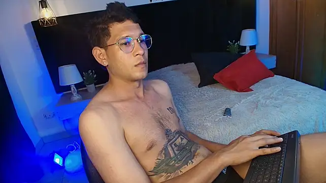 Justin_Royers' Webcam Show