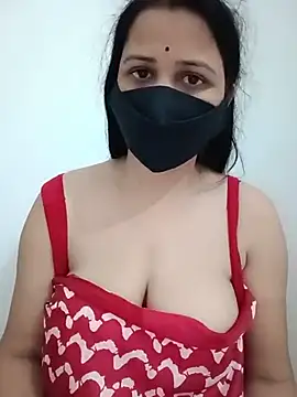 Chat +18 de Ragni-kaur ao vivo