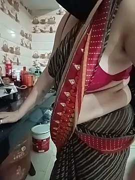 Chat +18 de Ragni-kaur ao vivo