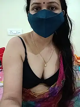 Chat +18 de Ragni-kaur ao vivo