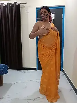 Chat +18 de Ragni-kaur ao vivo
