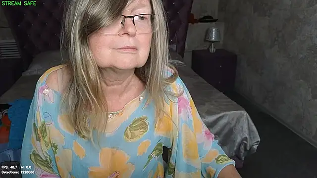Pippa_Pebble Live XXX-Chat