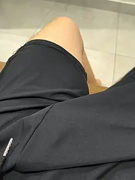 Show modela menino27quente na web-kameri
