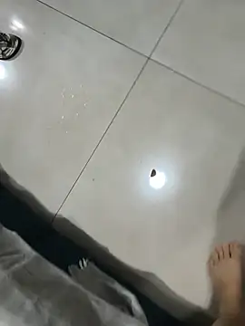 menino27quente Adlı Modelin Web Kamerası Şovu