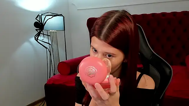 AriaAshford Show in webcam