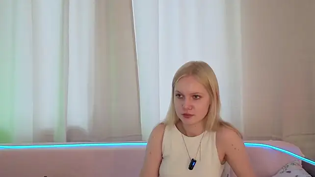 ChelsieAranas Adlı Modelin Canlı XXX Sohbeti