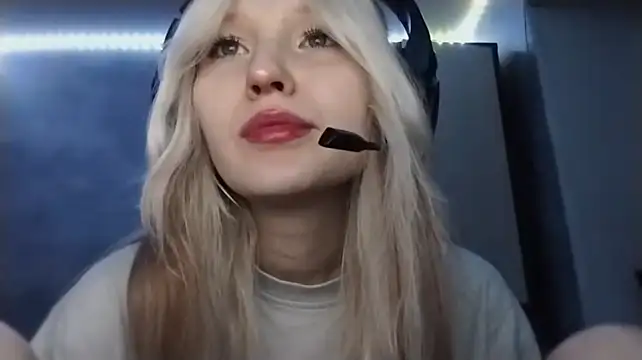 eliseida 现场XXX聊天