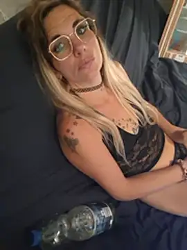 1Cassandra1n Live XXX chat