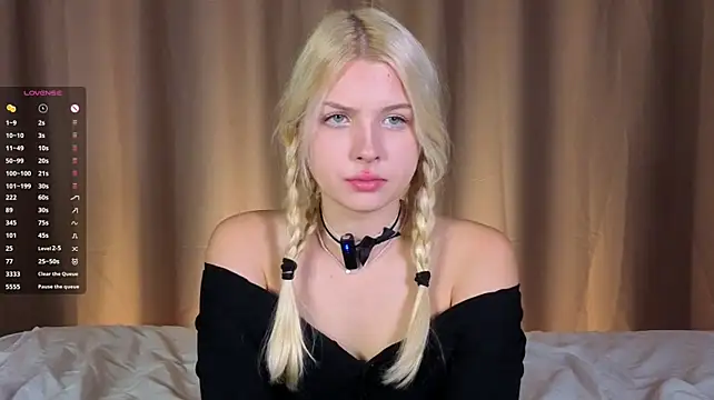 ChrisCroy's Live XXX Chat