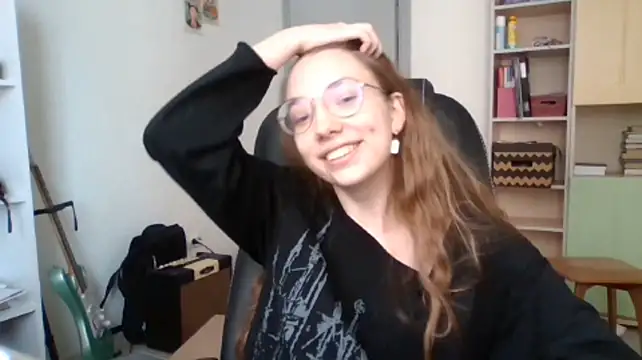 Mikkikezy Chat XXX live