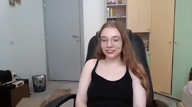 Mikkikezy's Live Sex Cam Show