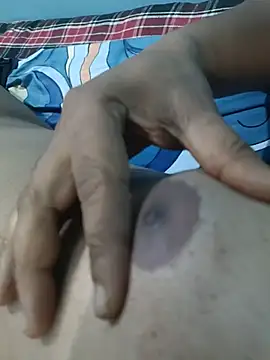 kkjan980 Show in webcam