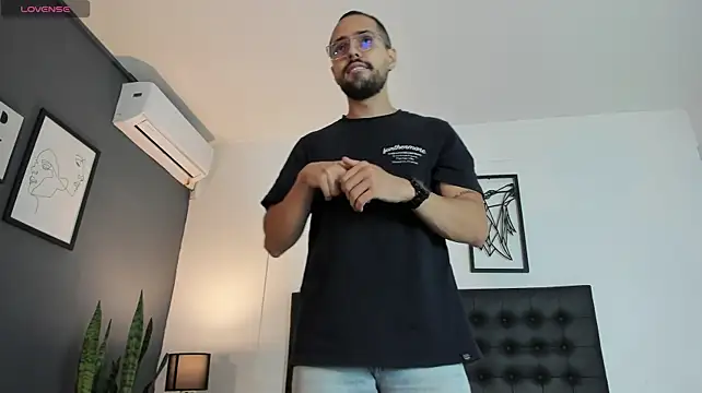 Marco_Moretti's Webcam Show