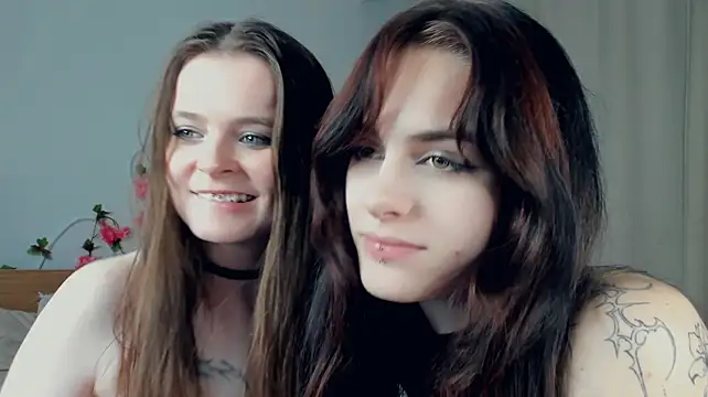 Show modela KrystalTrudel na web-kameri