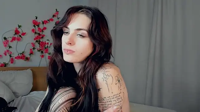 KrystalTrudel's Webcam Show