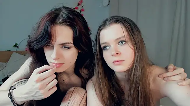 KrystalTrudel – Kamerová šou