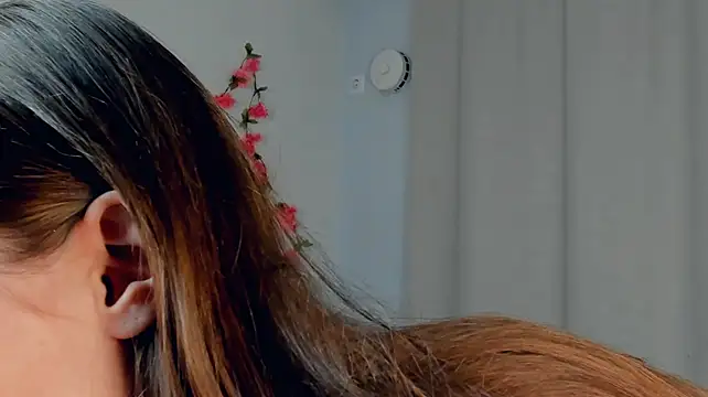 KrystalTrudeln Webbikameraesitys