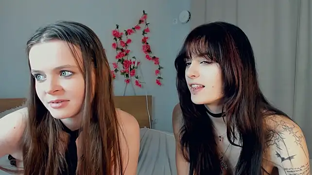KrystalTrudel Pertunjukan Webcam