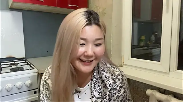 FoldedFood live XXX chat