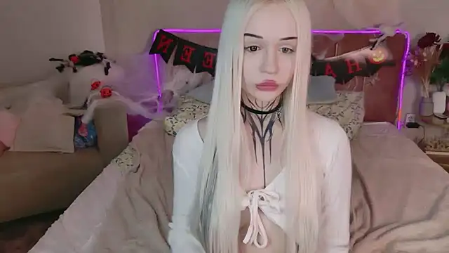 CloudyUniasia Live XXX-chat